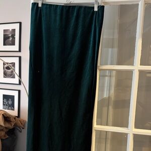 Zara Elegant Maxi Skirt in Rich Green